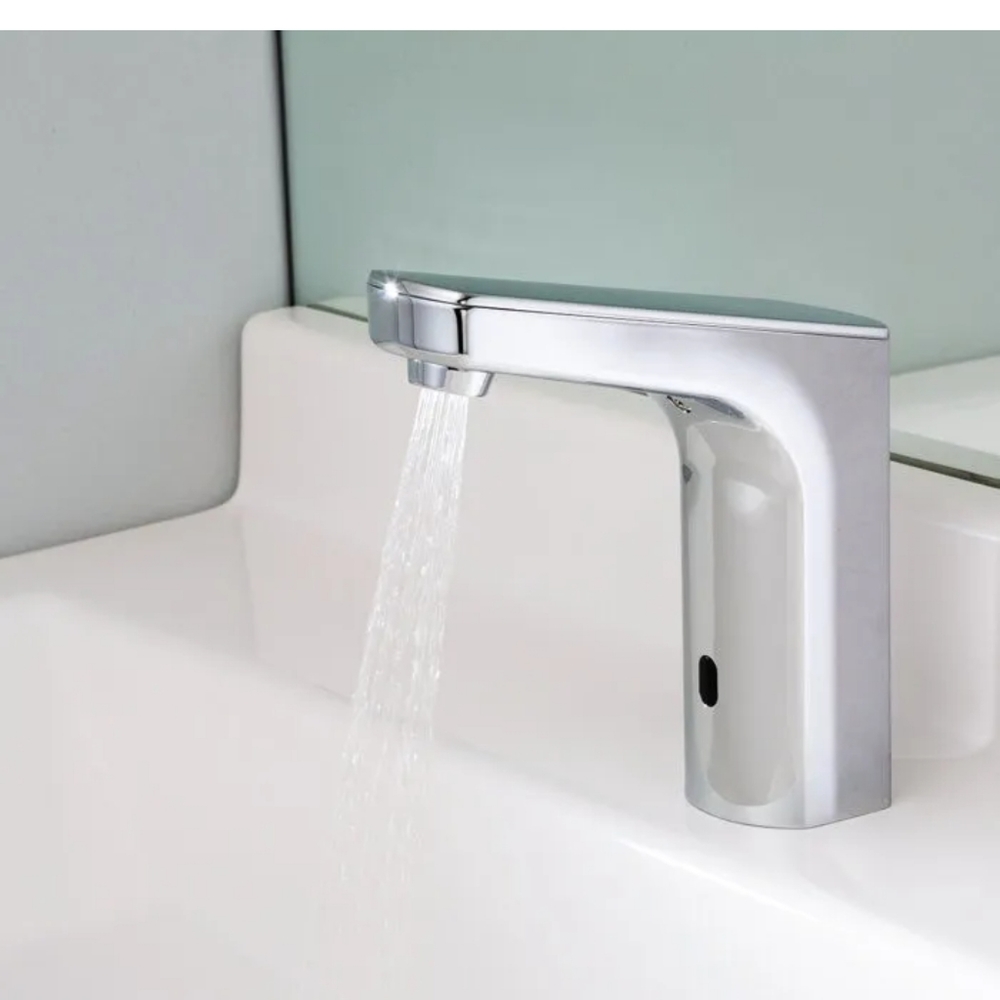 Speakman SF-8700  SensorFlo Battery powered sensor faucet Polished Chrome